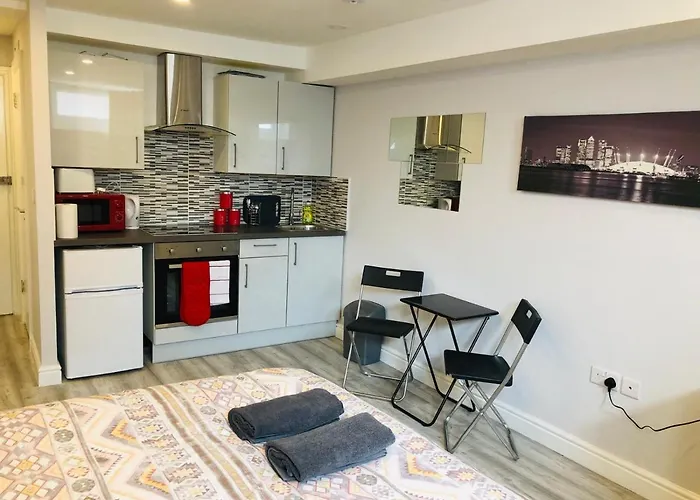 Southend - Westcliff Apartments & Studios