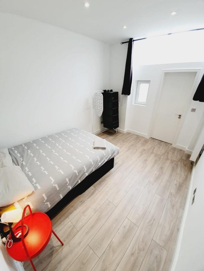 Apartment - Westcliff &