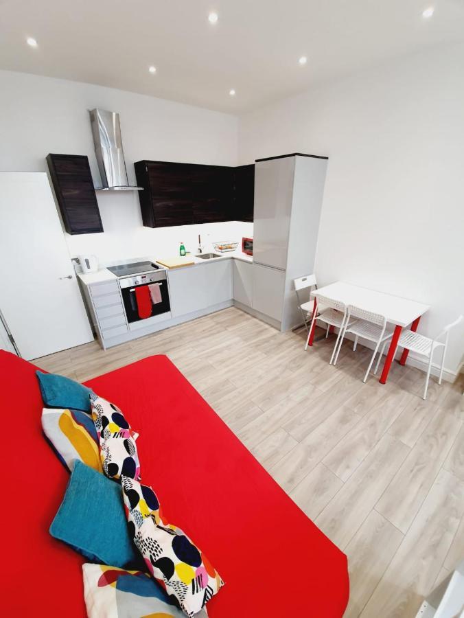 Apartment - Westcliff &