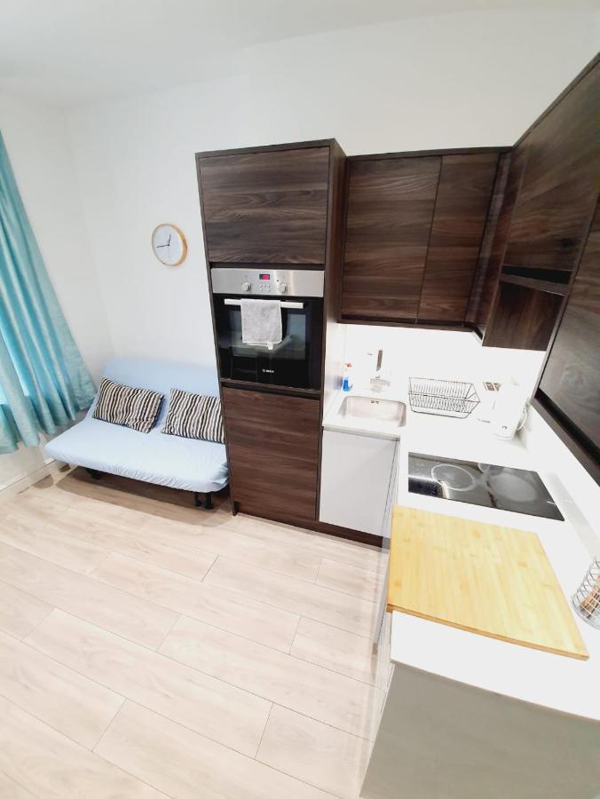 - Westcliff & * Southend-on-Sea