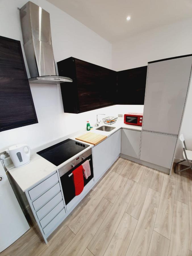 Apartment - Westcliff & *