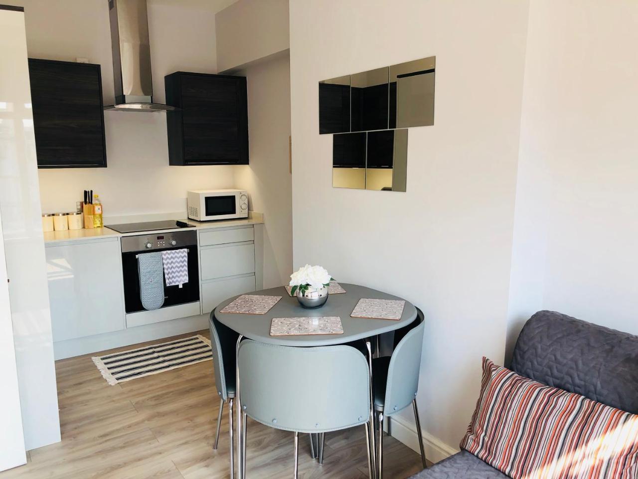 - Westcliff &