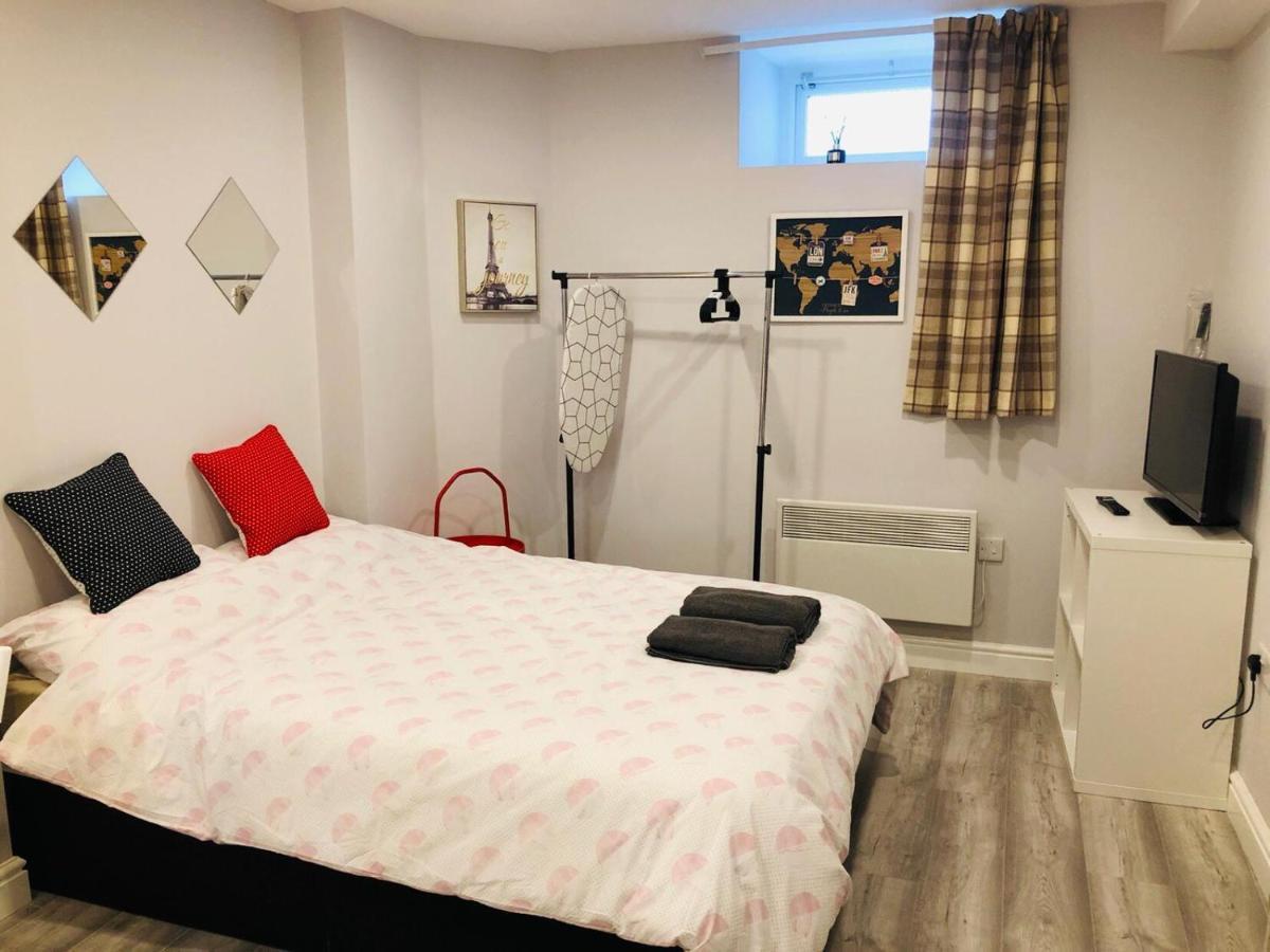 - Westcliff & Apartment *